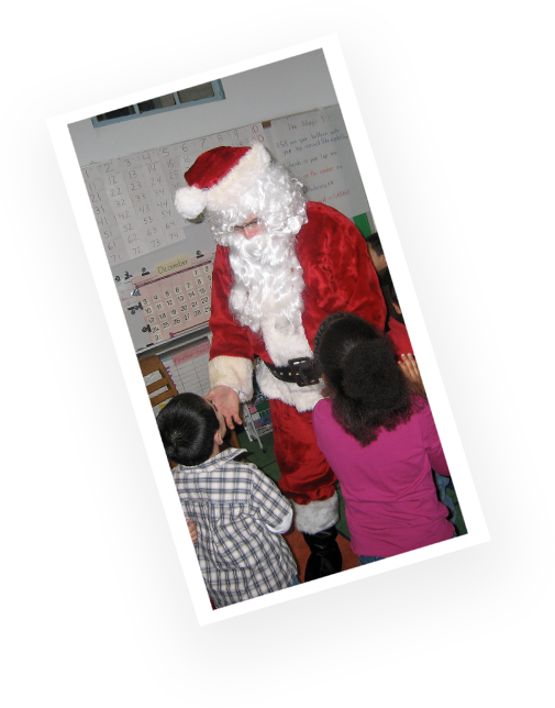 2000: Santa Greeting Kids